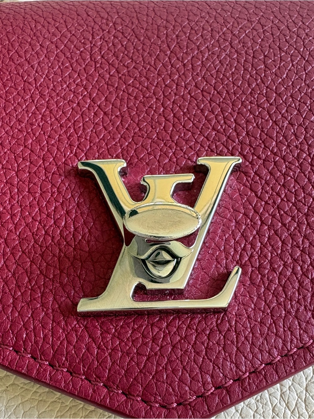 Louis Vuitton Mylockme Chain Pochette - Picture 7 of 11